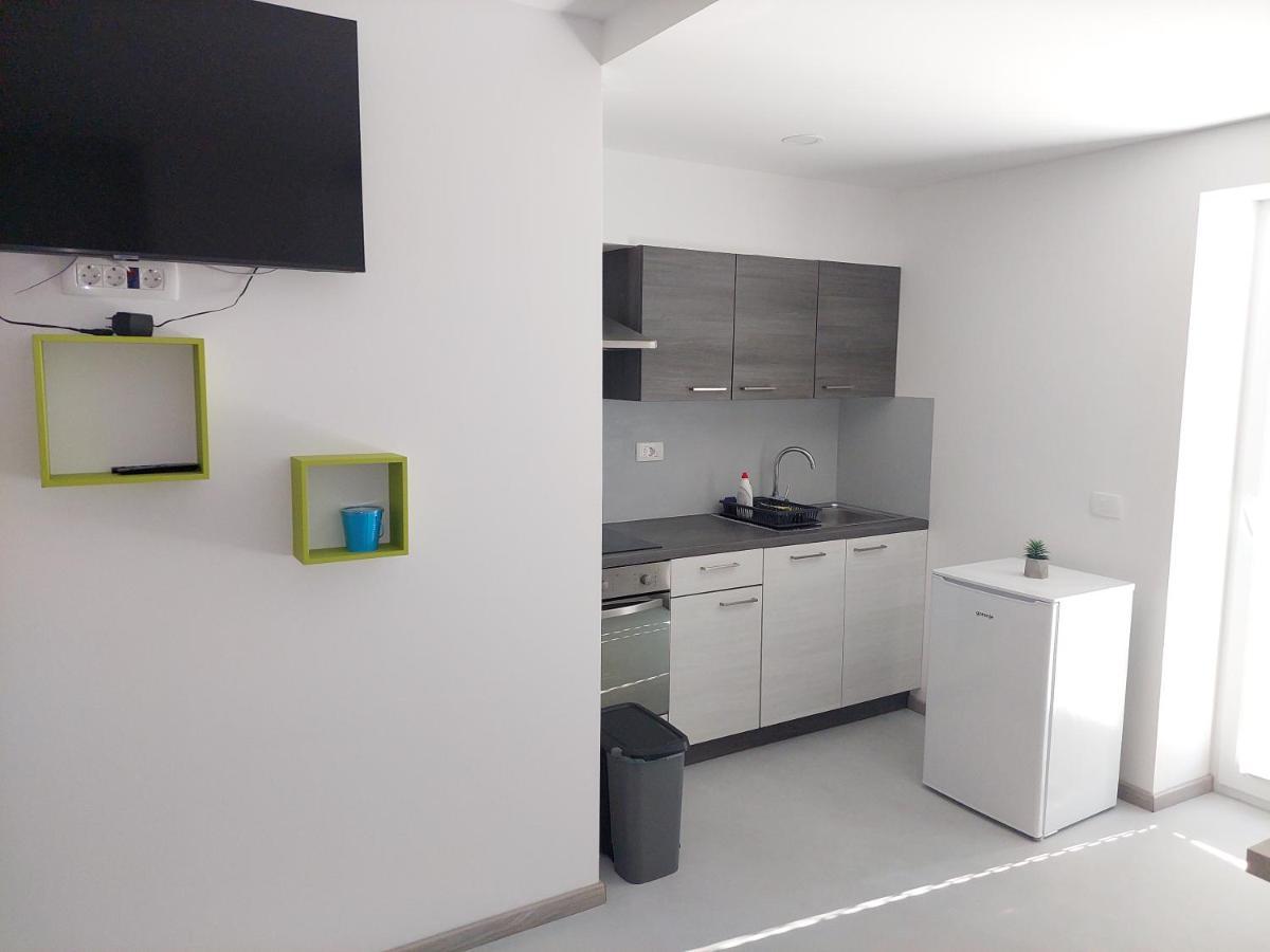 Apartma Rene Izola Exterior photo